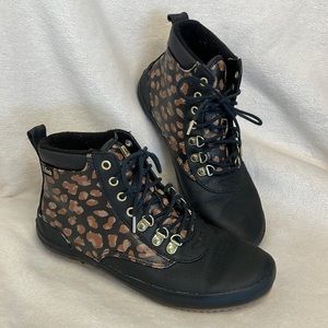 Keds high top leopard print booties size 6.5